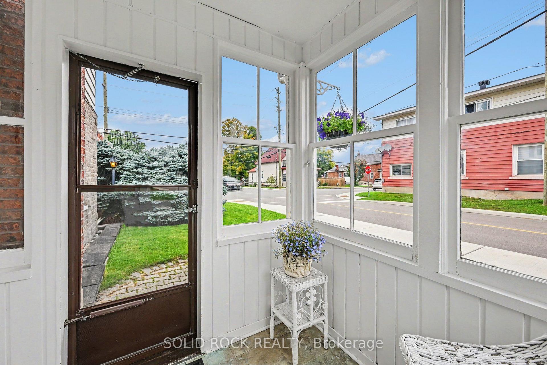 Photo 23 of 85 Renfrew Avenue W, Renfrew, Renfrew — HOMEH