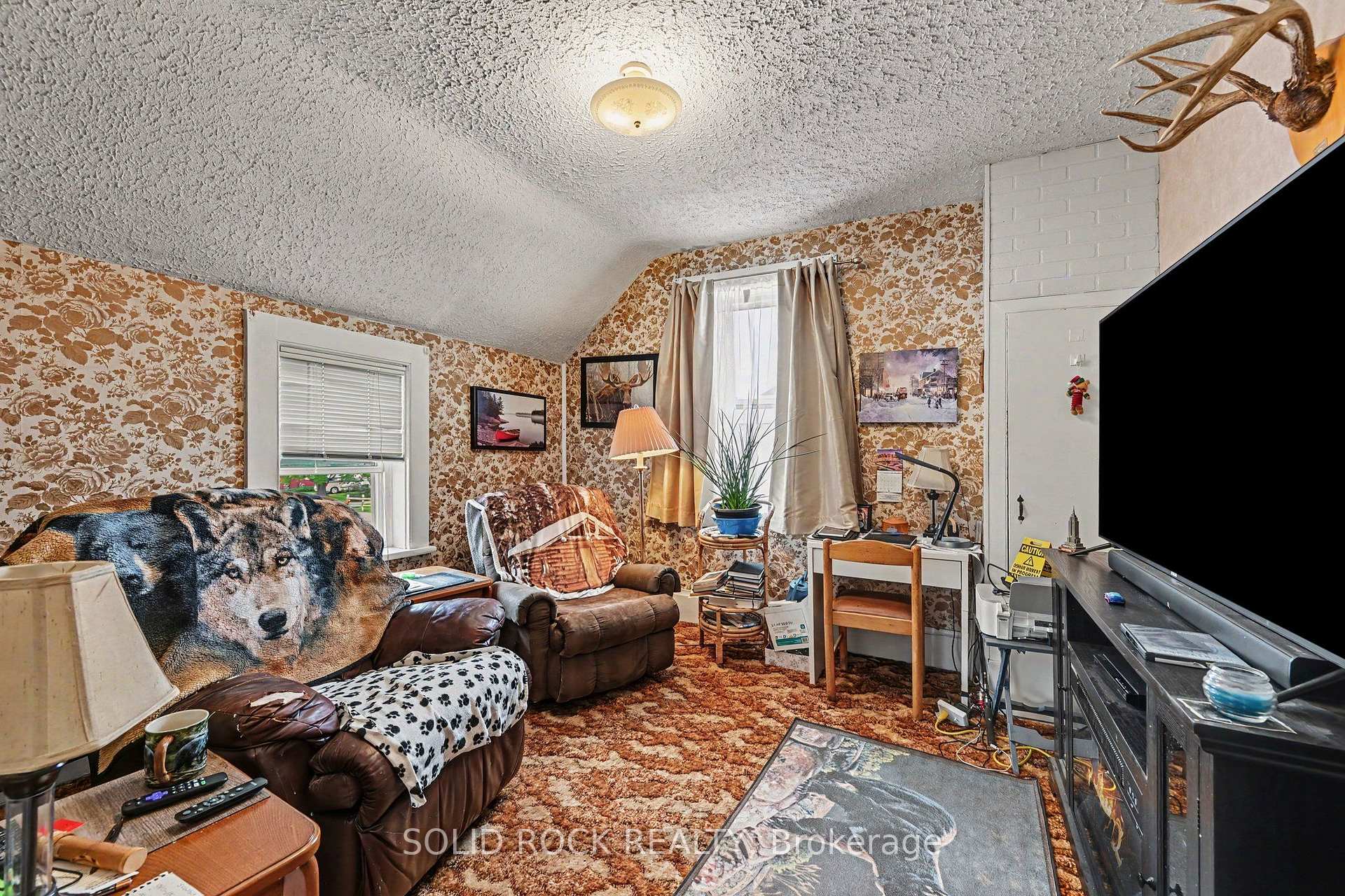 Photo 34 of 85 Renfrew Avenue W, Renfrew, Renfrew — HOMEH