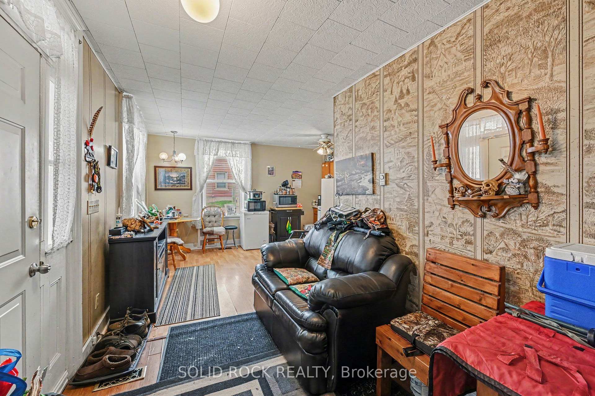 Photo 36 of 85 Renfrew Avenue W, Renfrew, Renfrew — HOMEH