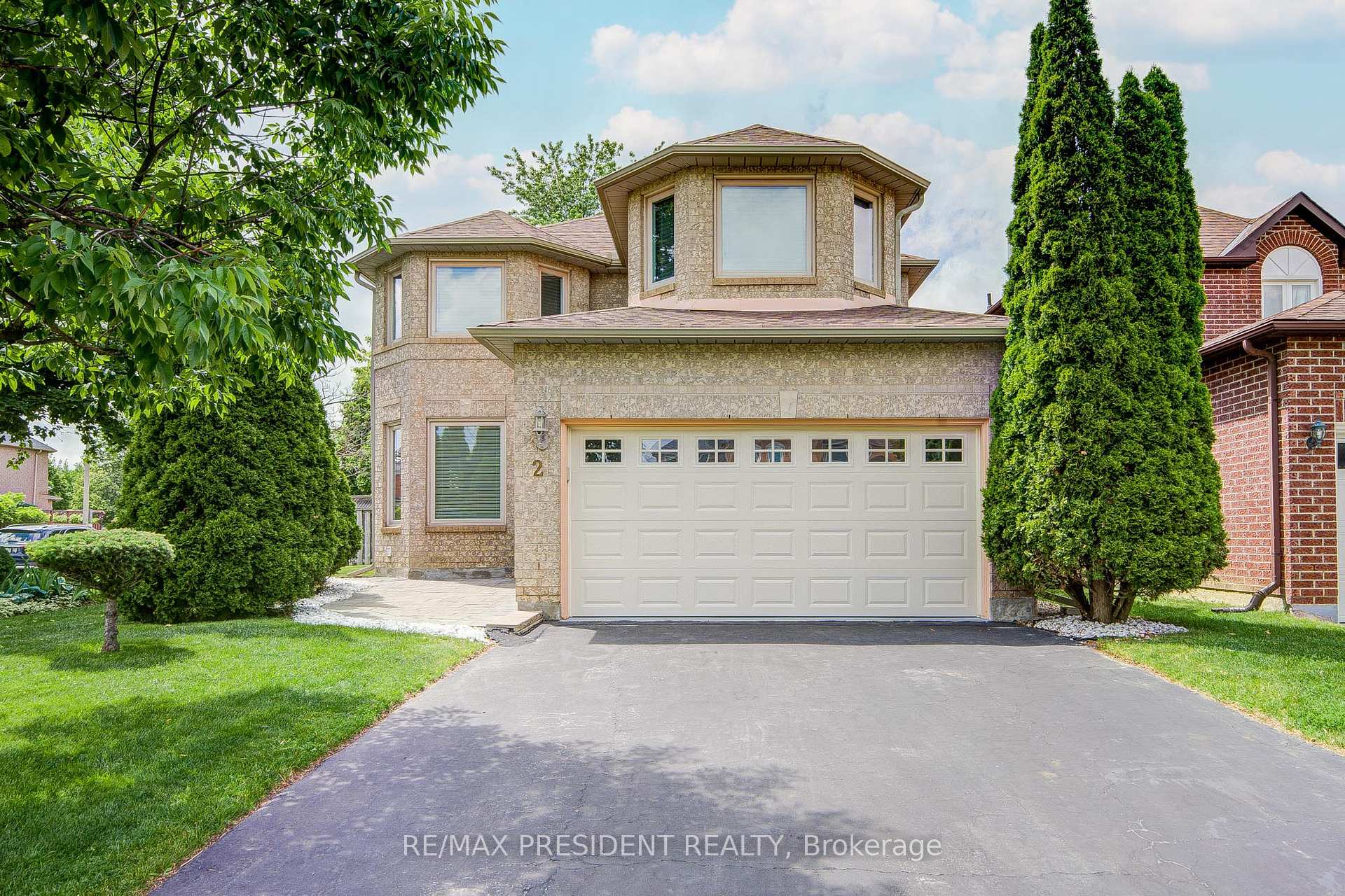 Photo 3 of 2 Banner Road, Brampton, Brampton West — HOMEH