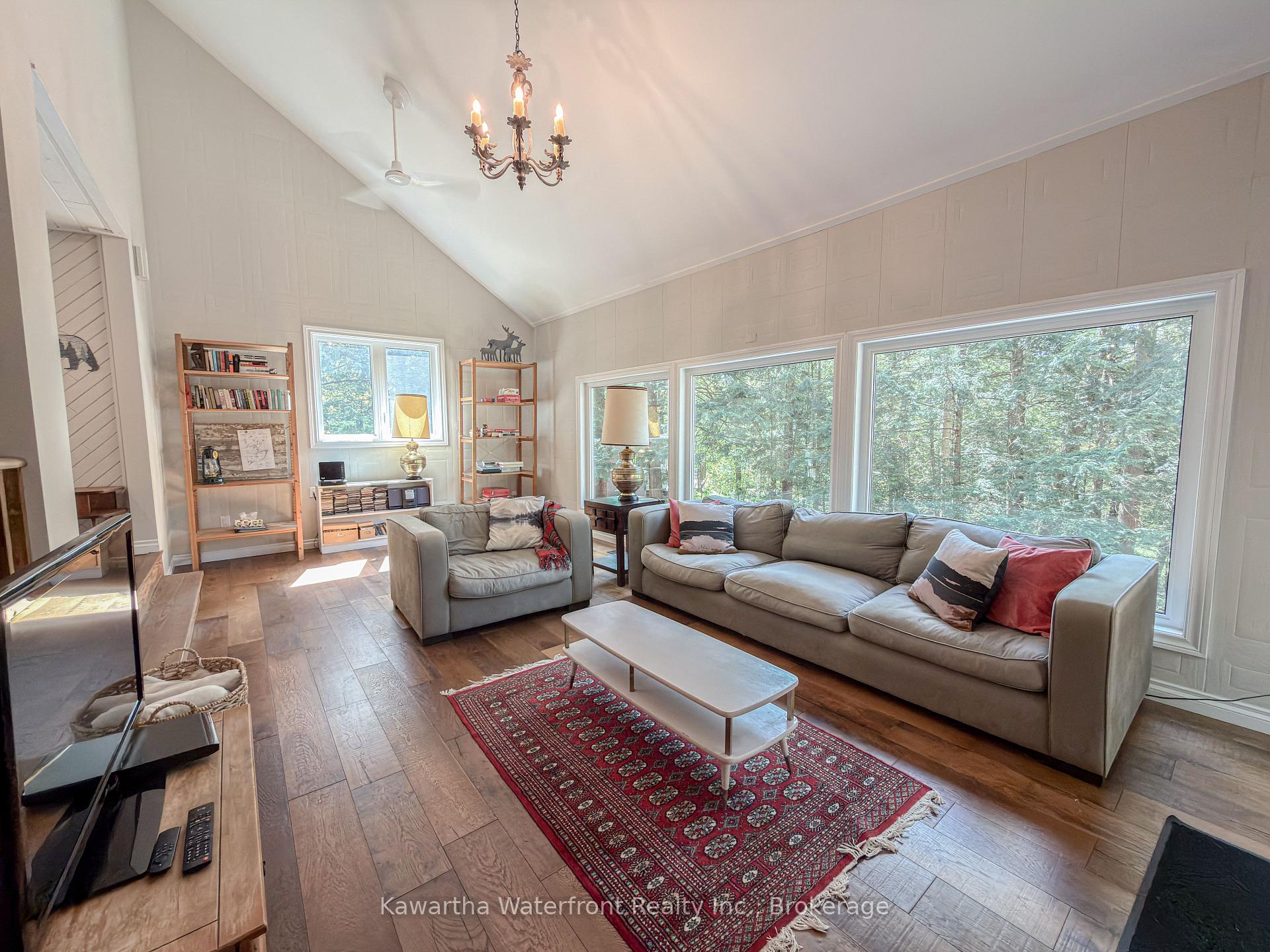 Photo 8 of 85 Nevison Drive, Kawartha Lakes, Laxton/Digby/Longford — HOMEH