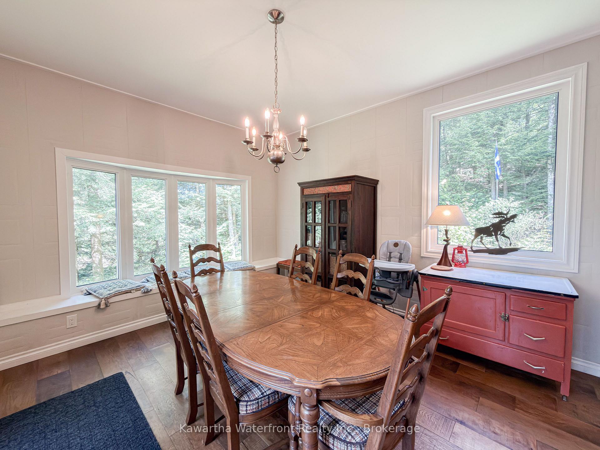 Photo 12 of 85 Nevison Drive, Kawartha Lakes, Laxton/Digby/Longford — HOMEH