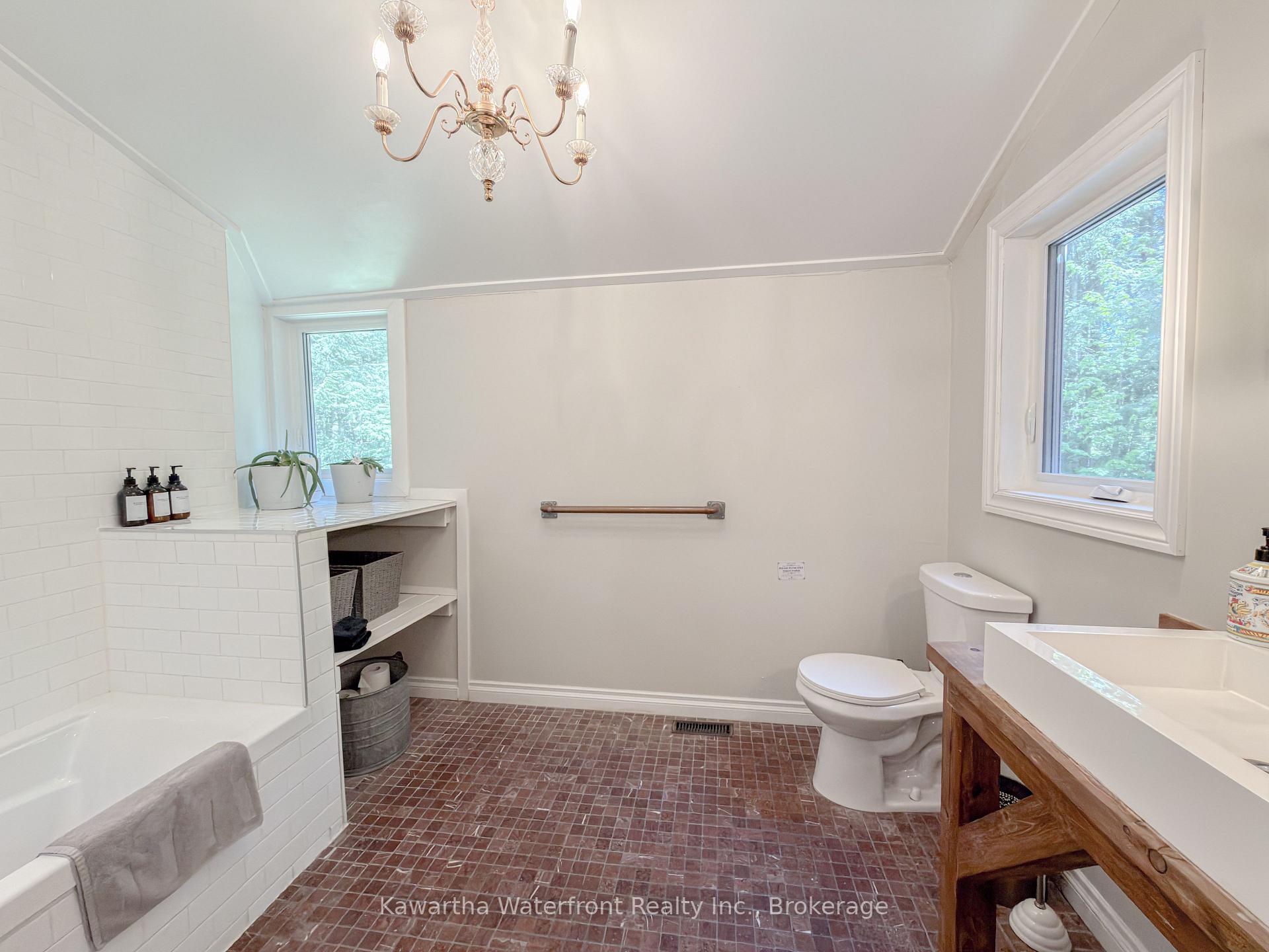 Photo 27 of 85 Nevison Drive, Kawartha Lakes, Laxton/Digby/Longford — HOMEH