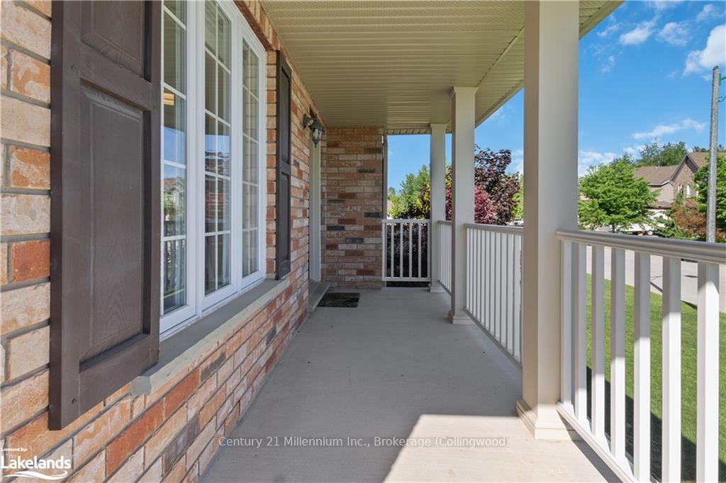 Photo 5 of 6 Mckean Crescent, Collingwood — HOMEH