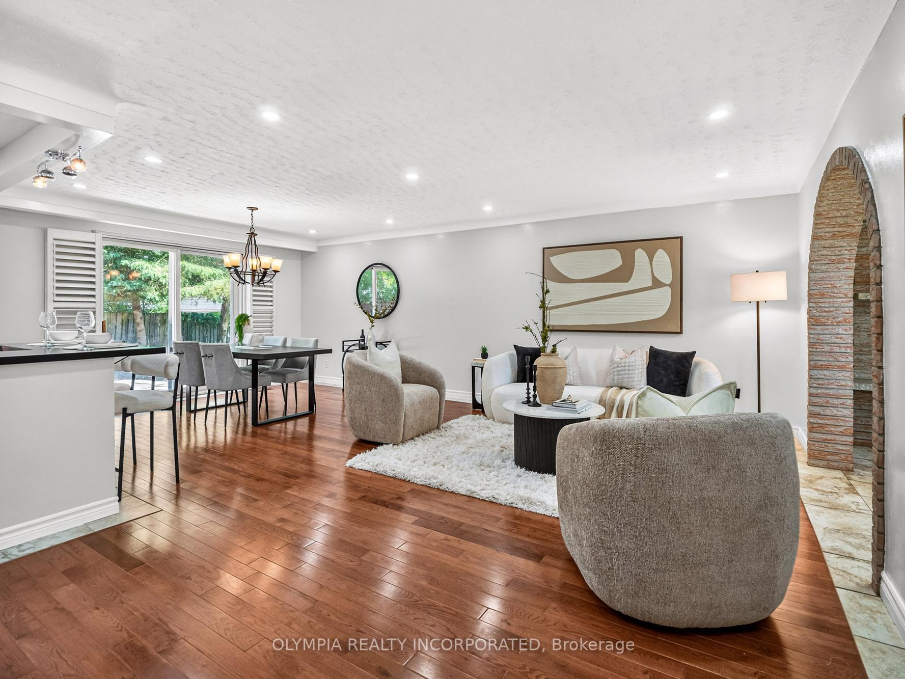 Photo 3 of 4124 Preston Avenue, Niagara Falls, Ascot — HOMEH
