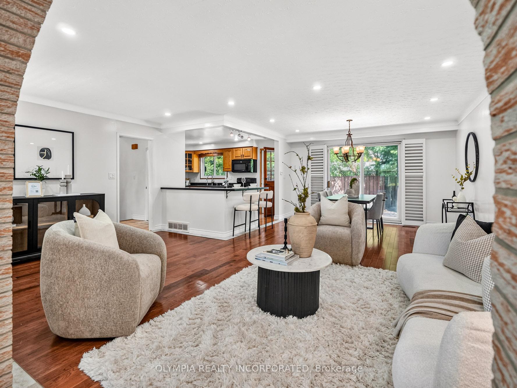 Photo 5 of 4124 Preston Avenue, Niagara Falls, Ascot — HOMEH