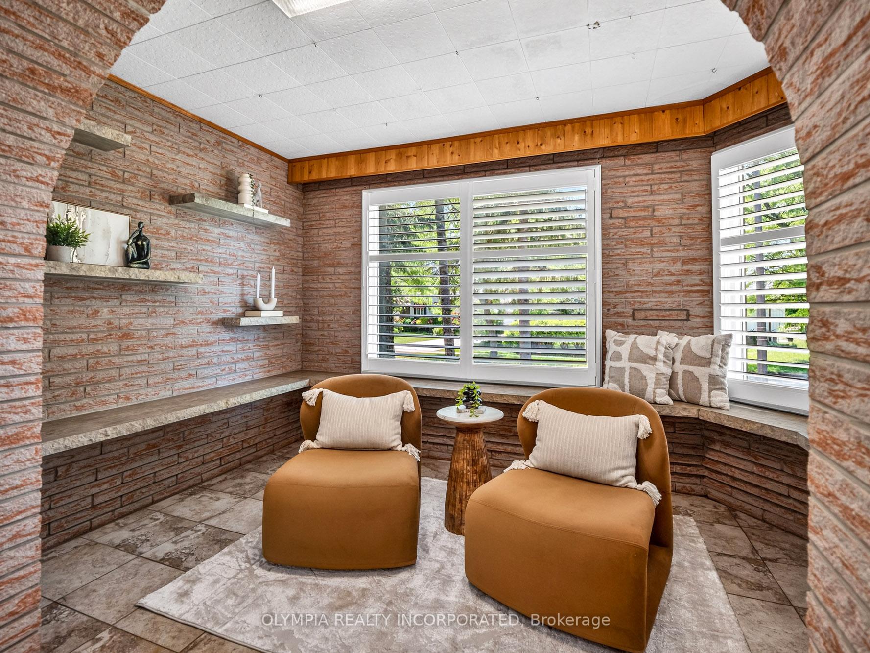 Photo 11 of 4124 Preston Avenue, Niagara Falls, Ascot — HOMEH