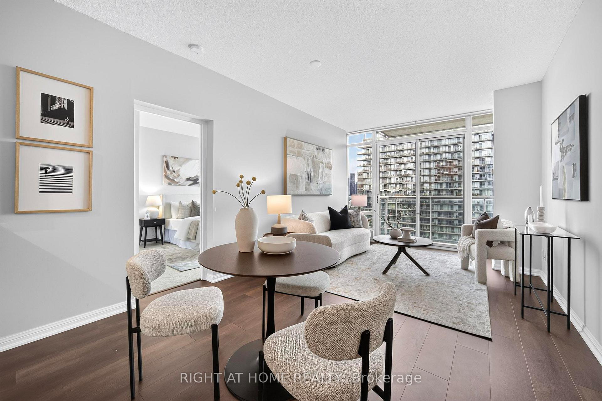 Photo 3 of Unit 2201, 15 Windermere Avenue, Toronto, High Park-Swansea — HOMEH
