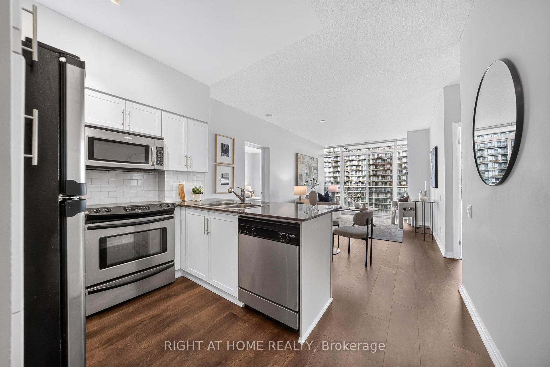 Photo 9 of Unit 2201, 15 Windermere Avenue, Toronto, High Park-Swansea — HOMEH