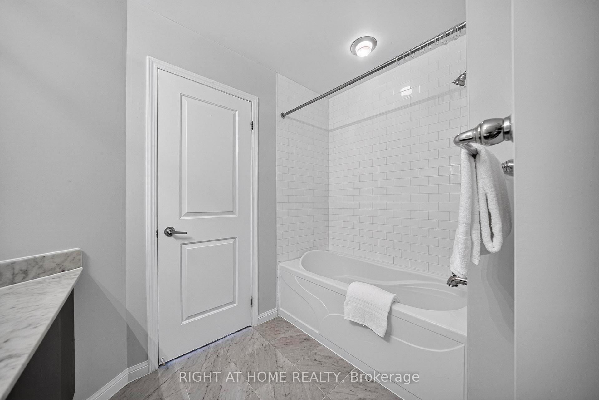 Photo 16 of Unit 2201, 15 Windermere Avenue, Toronto, High Park-Swansea — HOMEH