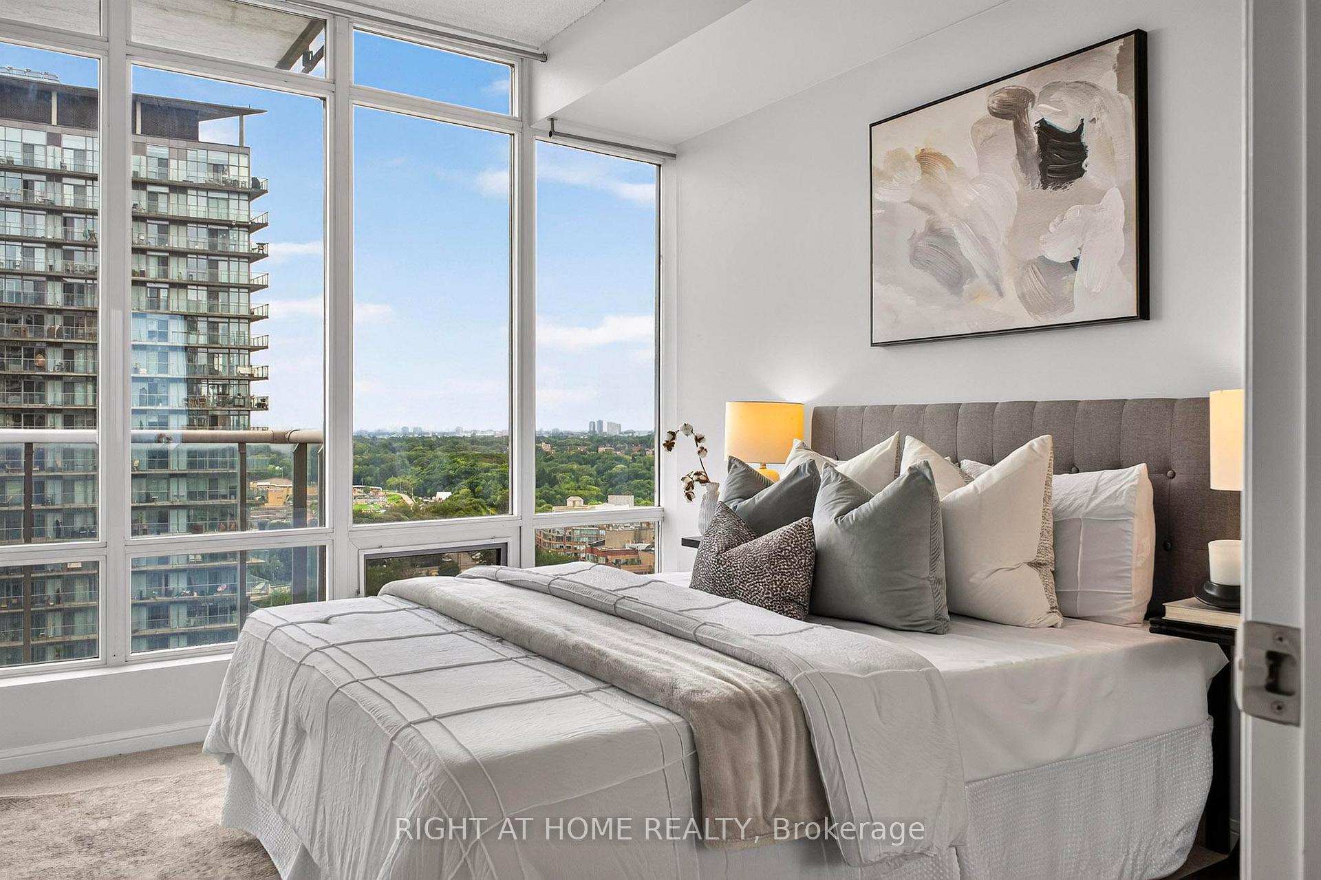 Photo 18 of Unit 2201, 15 Windermere Avenue, Toronto, High Park-Swansea — HOMEH