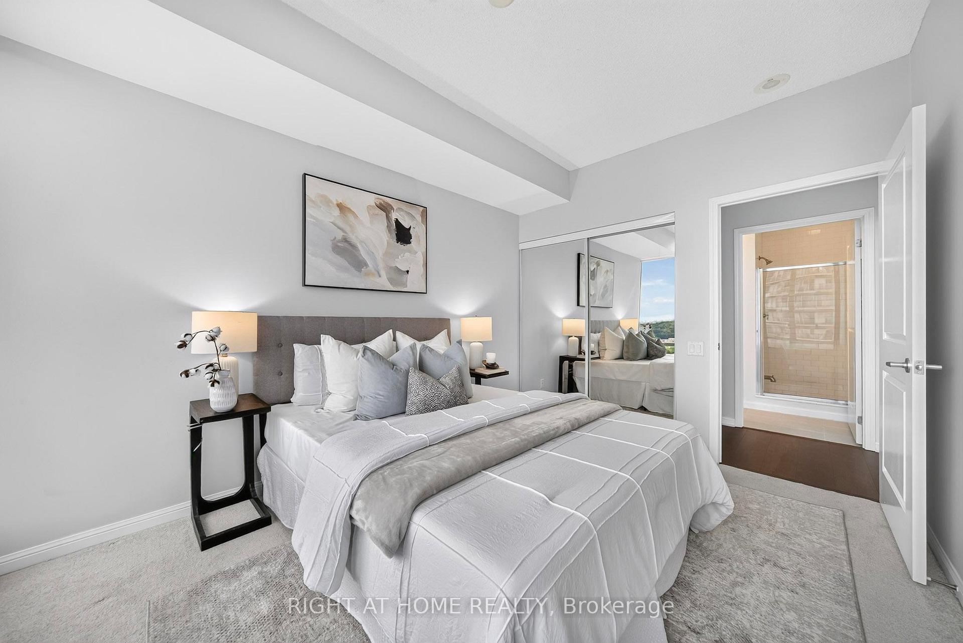 Photo 19 of Unit 2201, 15 Windermere Avenue, Toronto, High Park-Swansea — HOMEH