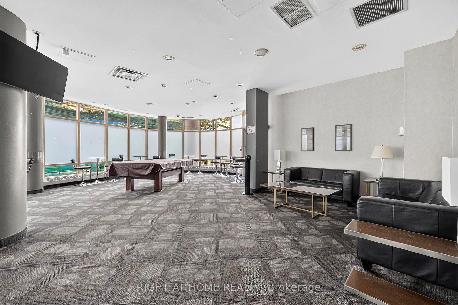 Photo 30 of Unit 2201, 15 Windermere Avenue, Toronto, High Park-Swansea — HOMEH