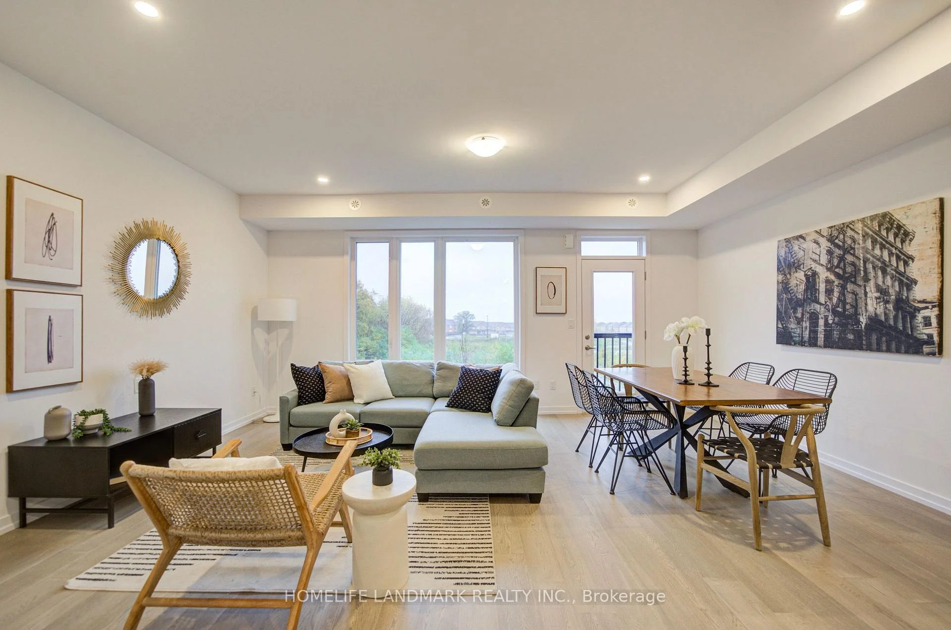 Photo 1 of 11 Bancroft Lane, Richmond Hill, Jefferson — HOMEH