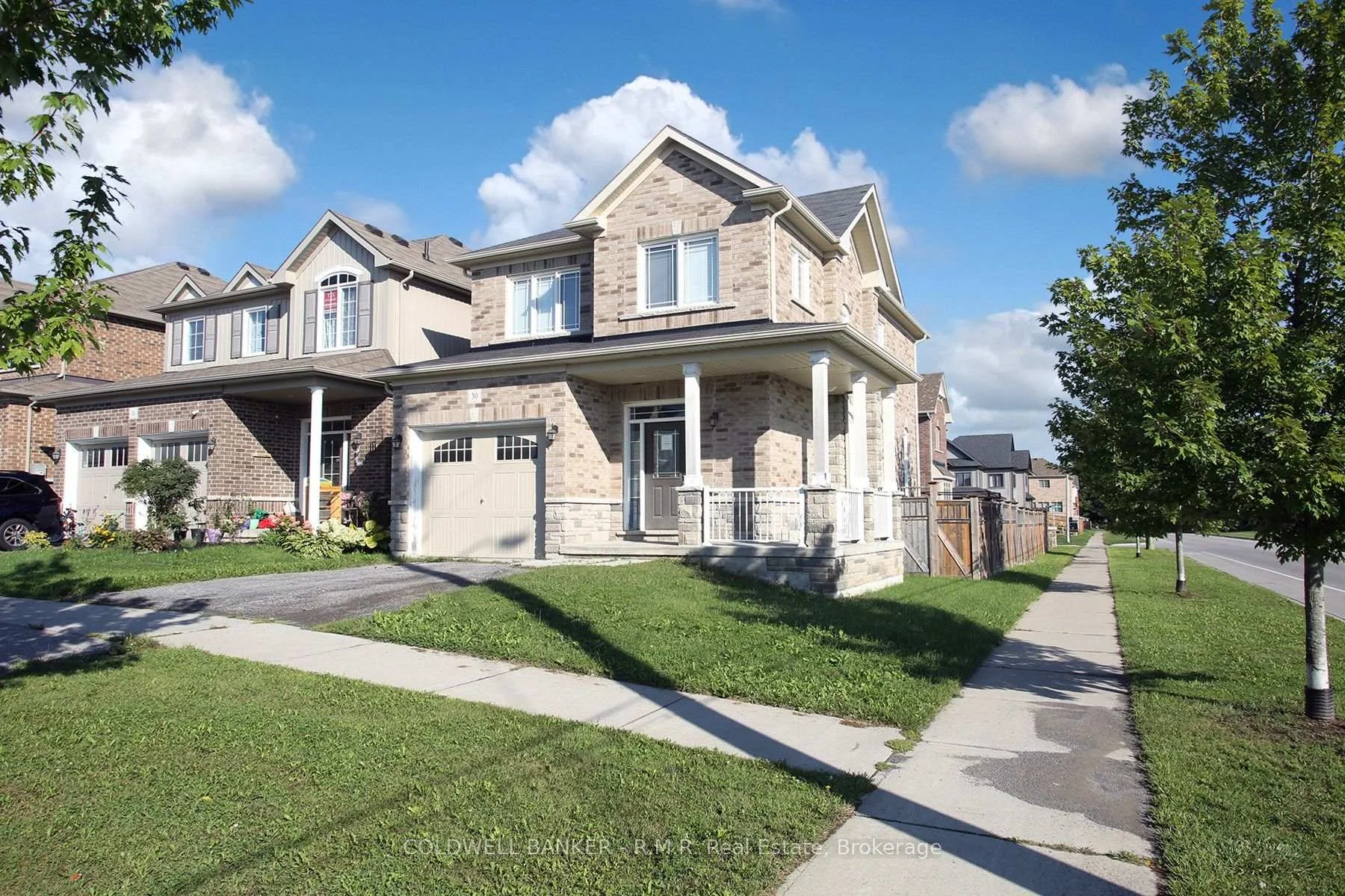 Photo 1 of 30 Moses Crescent, Clarington, Bowmanville — HOMEH