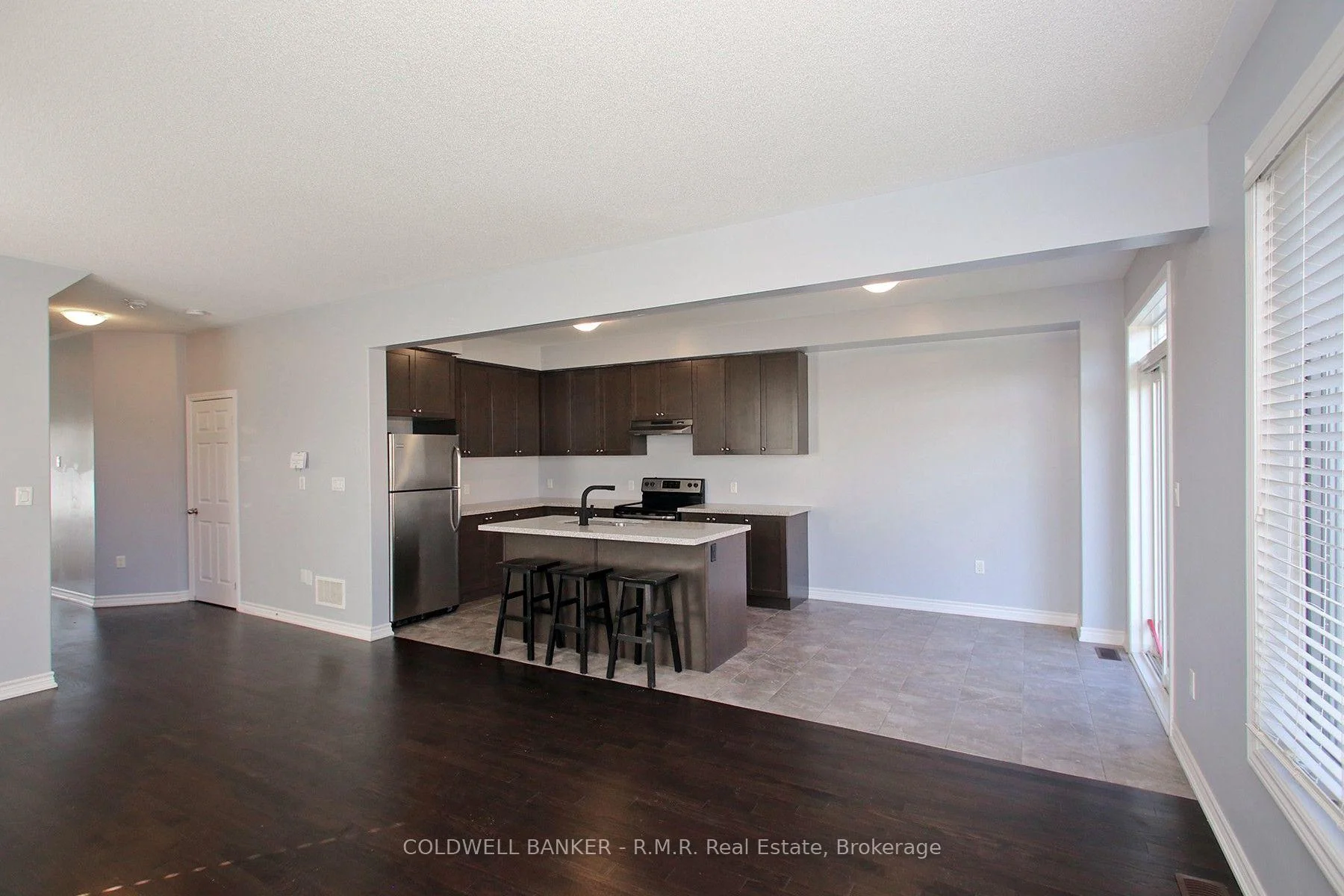 Photo 8 of 30 Moses Crescent, Clarington, Bowmanville — HOMEH