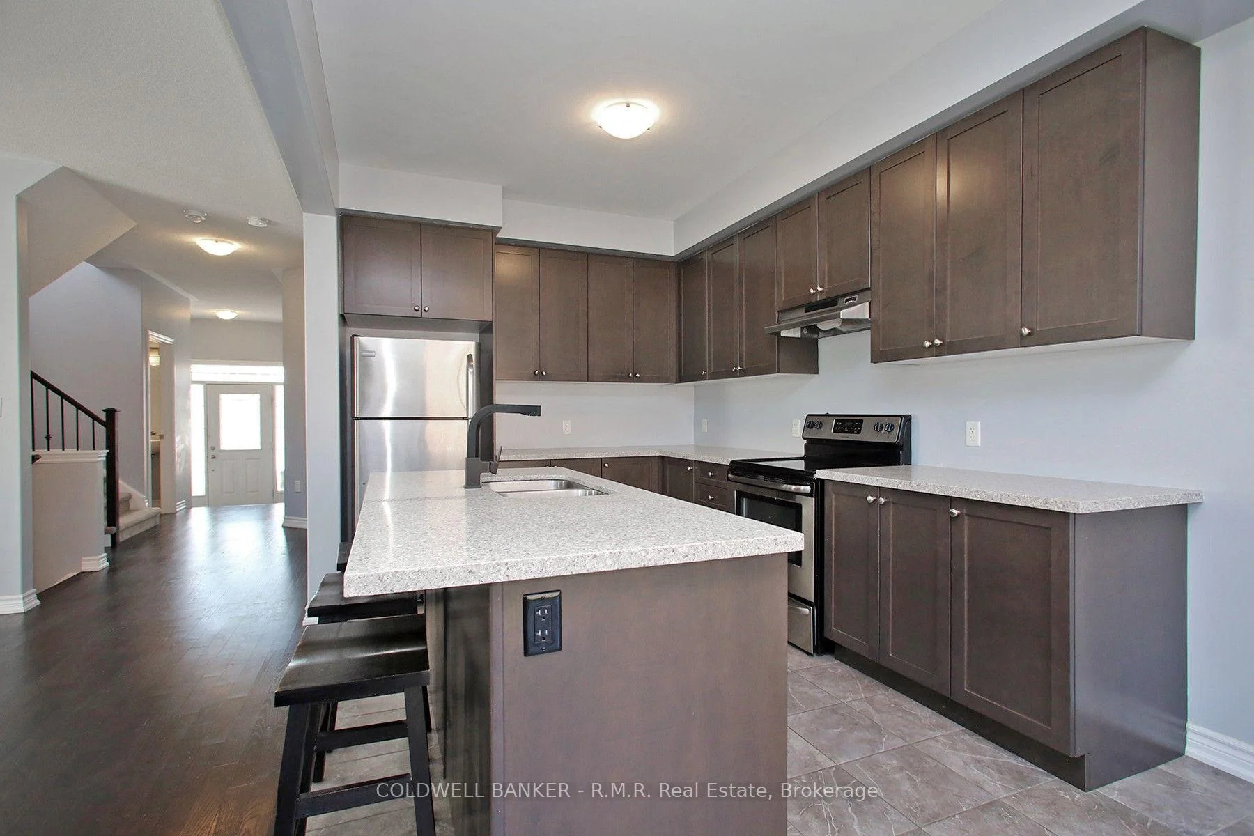 Photo 13 of 30 Moses Crescent, Clarington, Bowmanville — HOMEH