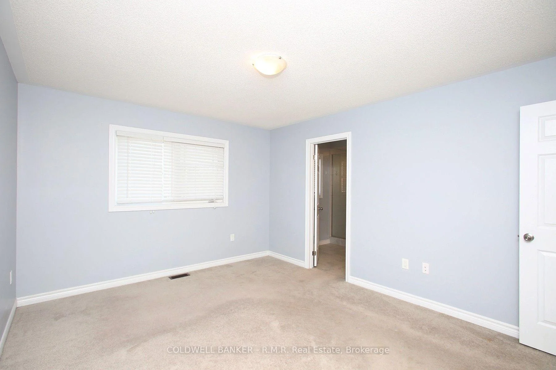 Photo 15 of 30 Moses Crescent, Clarington, Bowmanville — HOMEH
