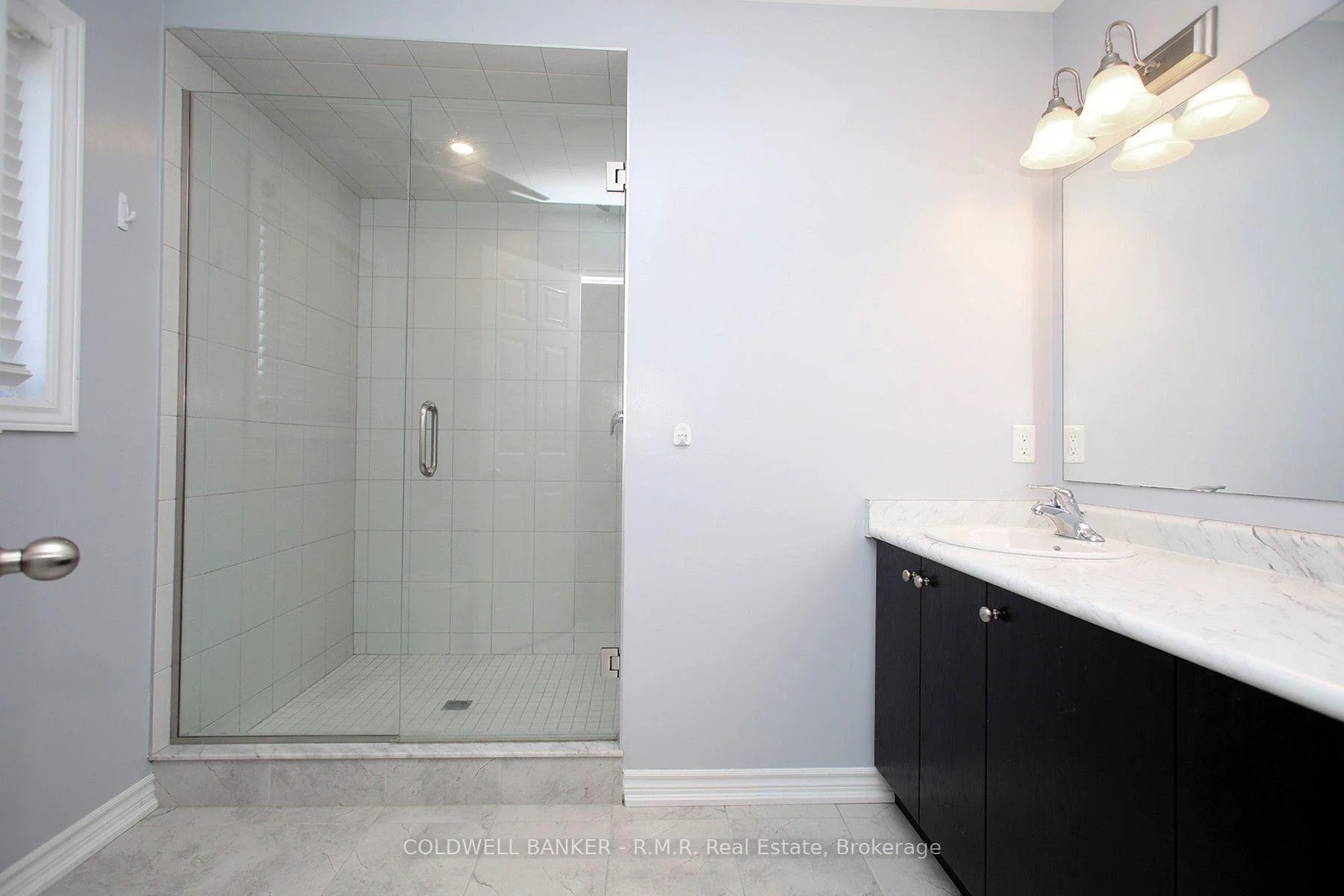 Photo 18 of 30 Moses Crescent, Clarington, Bowmanville — HOMEH
