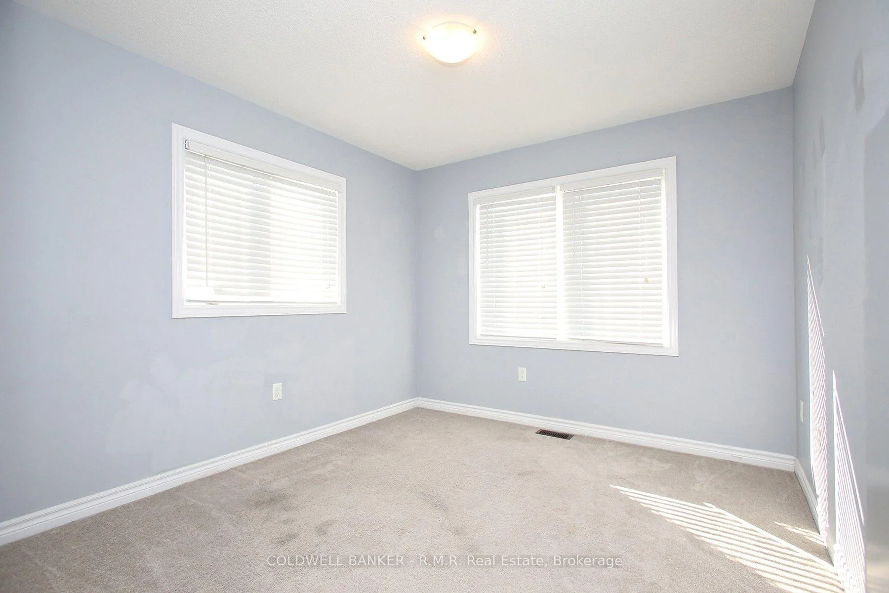 Photo 21 of 30 Moses Crescent, Clarington, Bowmanville — HOMEH