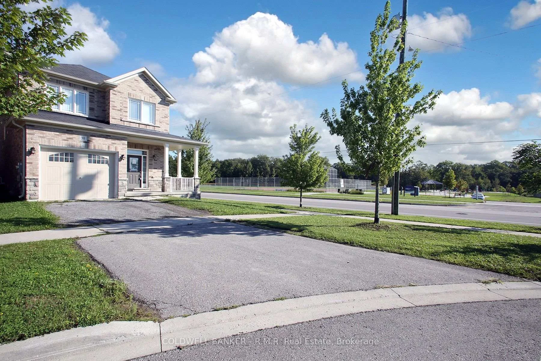 Photo 25 of 30 Moses Crescent, Clarington, Bowmanville — HOMEH