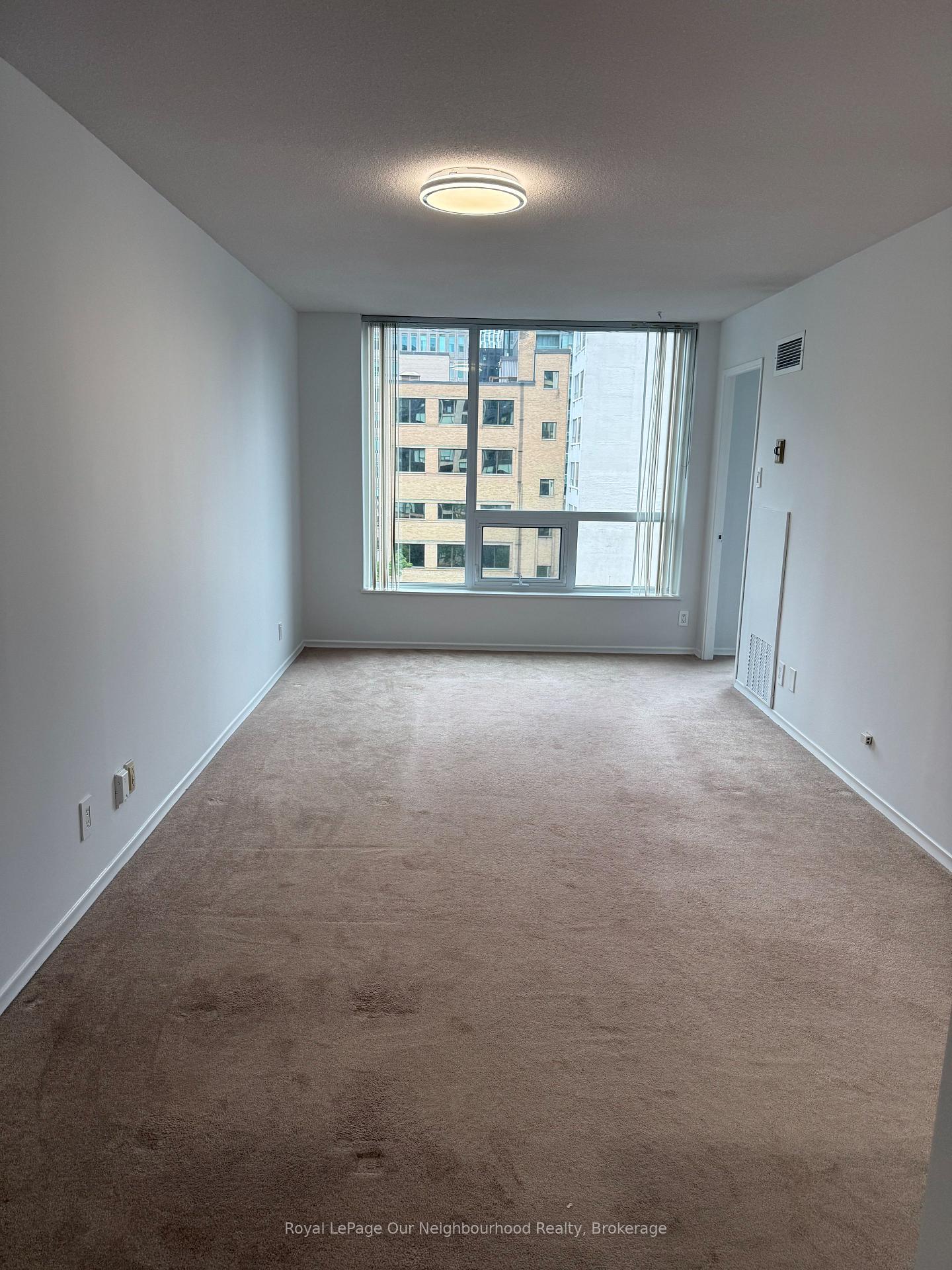 Photo 3 of Unit 806, 92 King Street E, Toronto, Church-Yonge Corridor — HOMEH