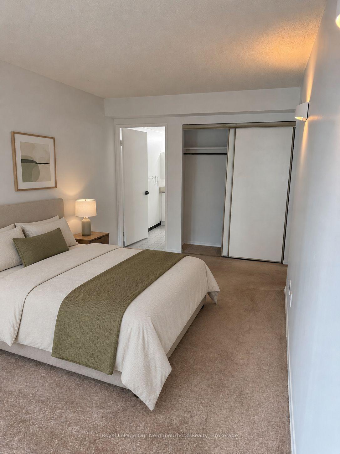 Photo 6 of Unit 806, 92 King Street E, Toronto, Church-Yonge Corridor — HOMEH