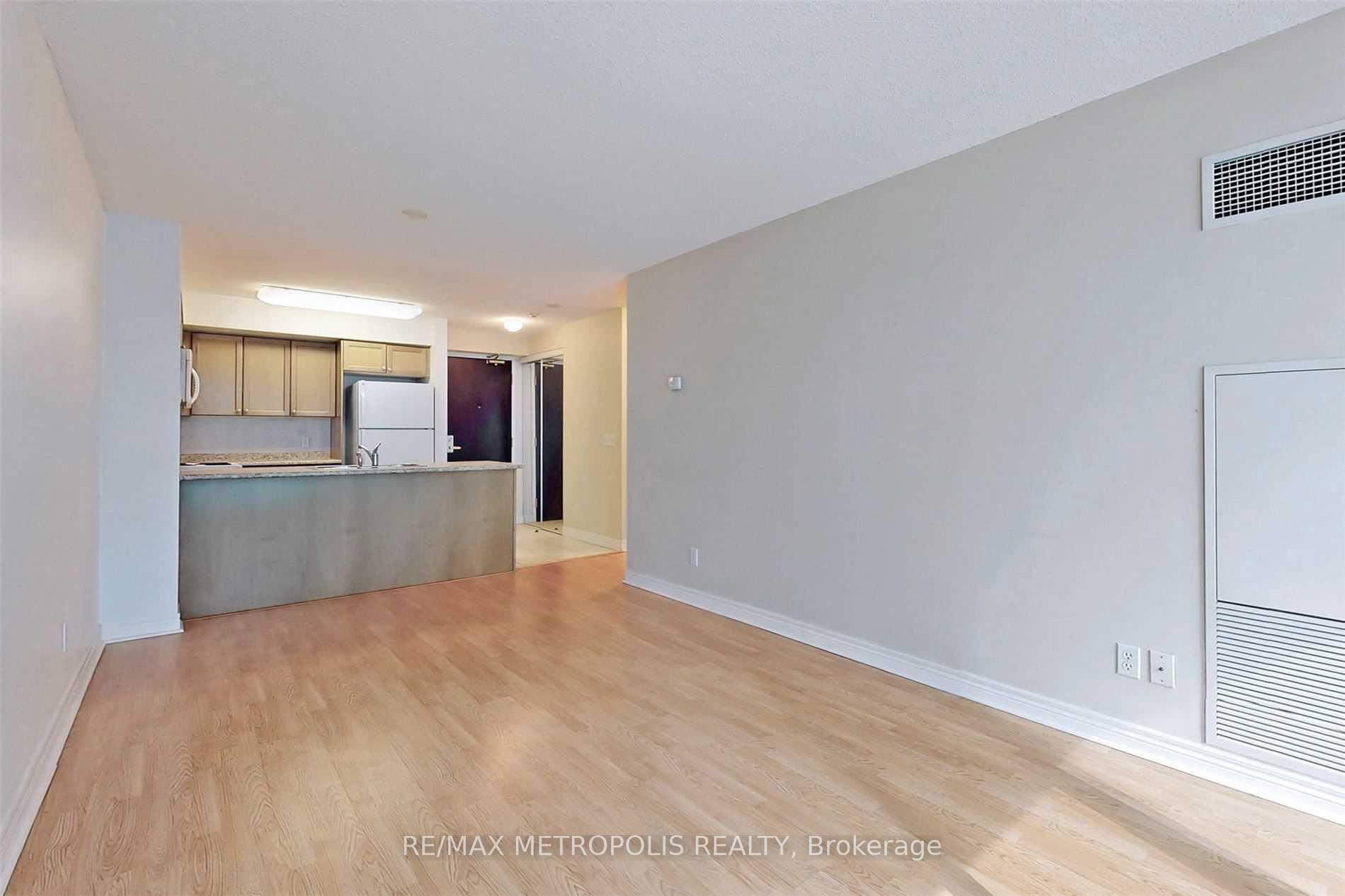 Photo 7 of Unit 1005, 51 Lower Simcoe Street, Toronto, Waterfront Communities — HOMEH