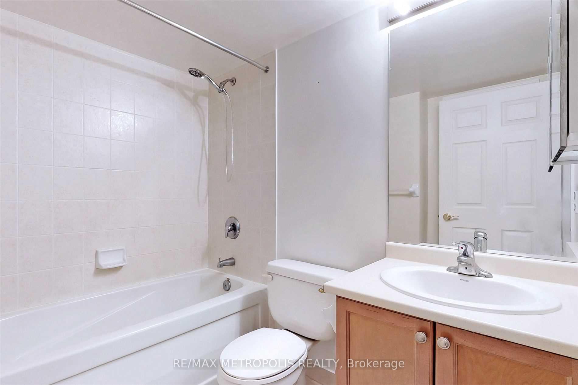 Photo 19 of Unit 1005, 51 Lower Simcoe Street, Toronto, Waterfront Communities — HOMEH