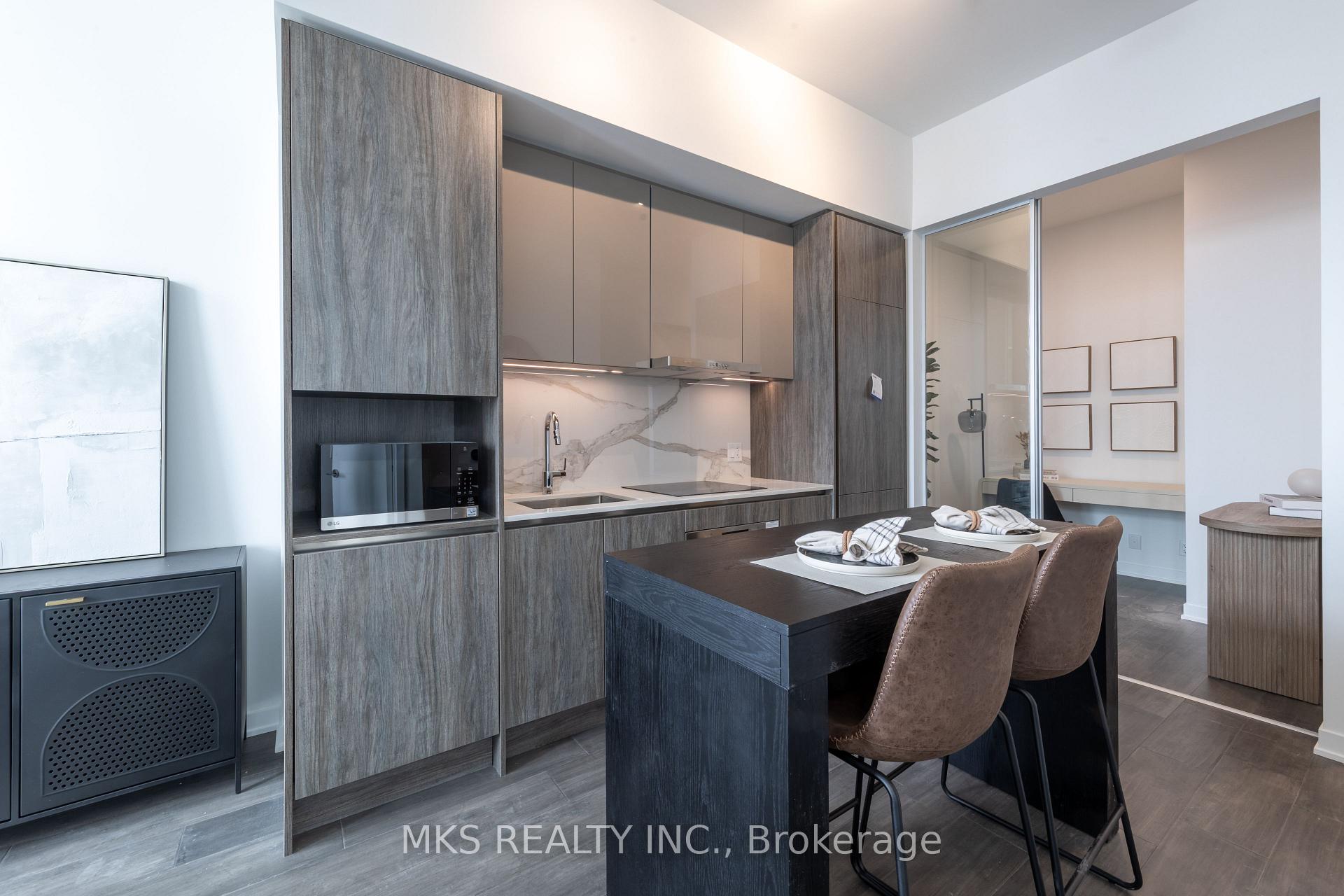 Photo 2 of Unit PH09, 180 Front Street E, Toronto, Moss Park — HOMEH