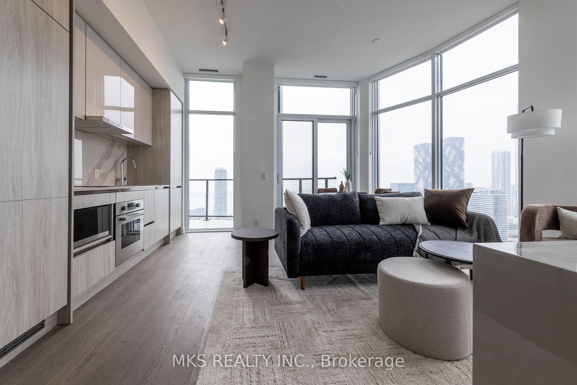 Photo 2 of Unit PH10, 180 Front Street E, Toronto, Moss Park — HOMEH