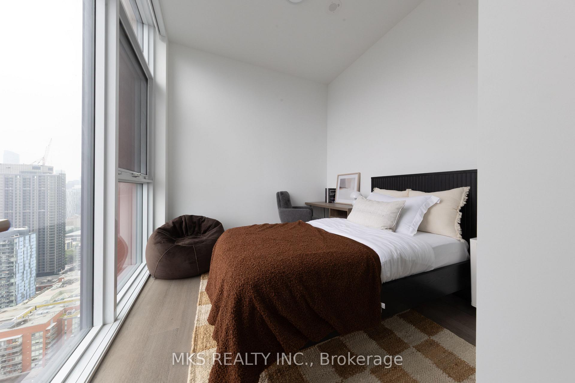 Photo 9 of Unit PH10, 180 Front Street E, Toronto, Moss Park — HOMEH