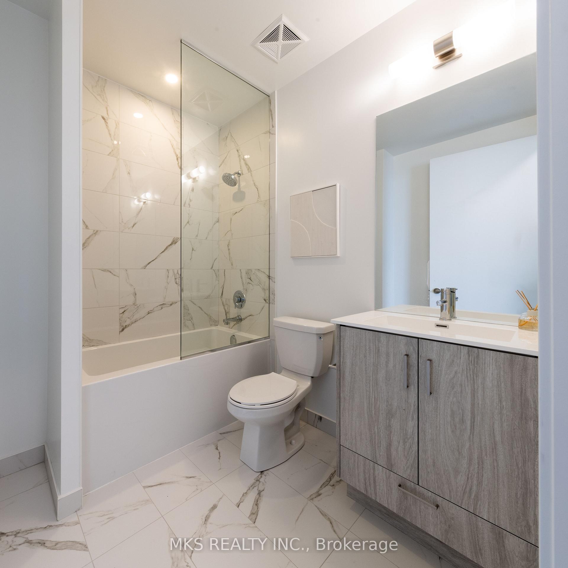 Photo 18 of Unit PH10, 180 Front Street E, Toronto, Moss Park — HOMEH
