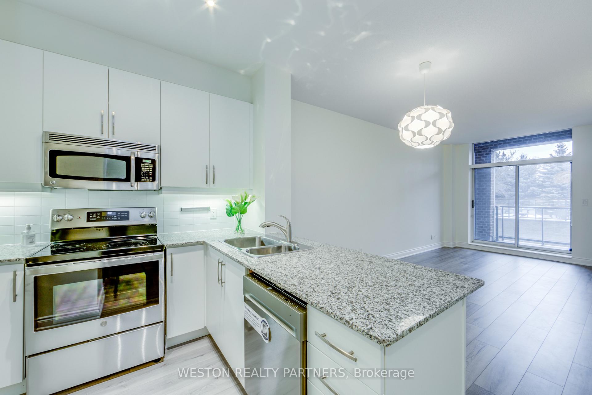 Photo 12 of Unit 118, 25 Earlington Avenue, Etobicoke, Kingsway South — HOMEH