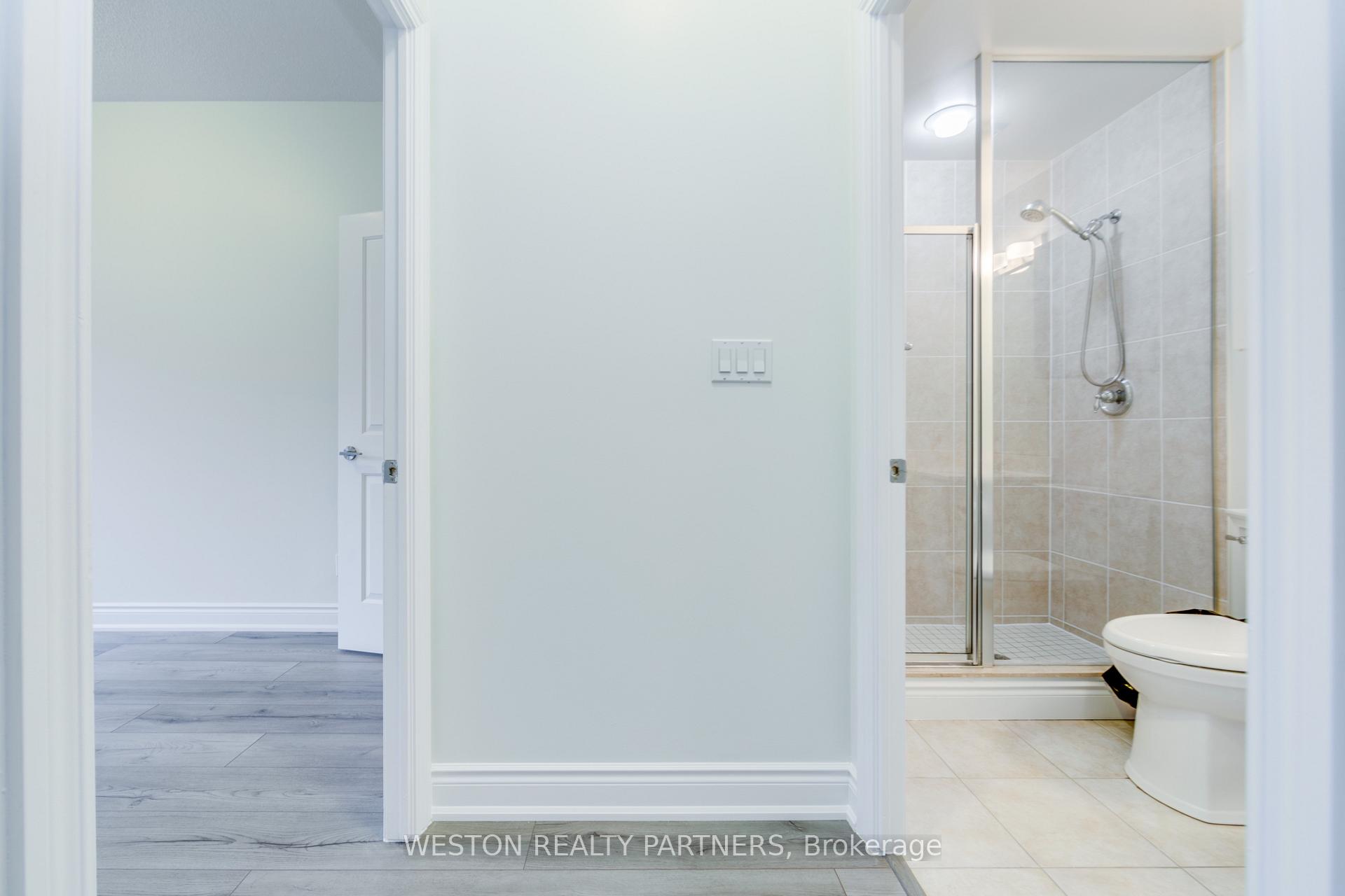 Photo 15 of Unit 118, 25 Earlington Avenue, Etobicoke, Kingsway South — HOMEH