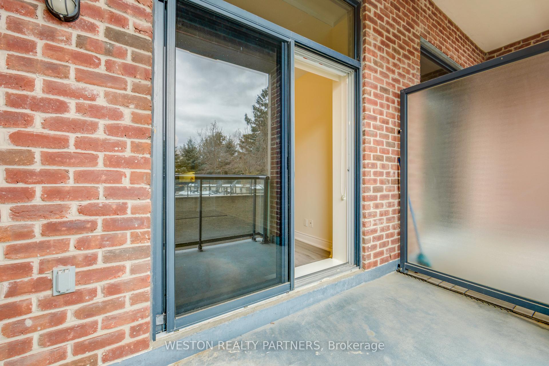 Photo 21 of Unit 118, 25 Earlington Avenue, Etobicoke, Kingsway South — HOMEH