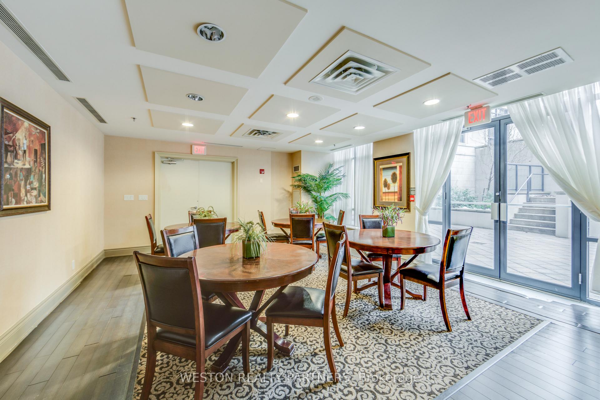 Photo 33 of Unit 118, 25 Earlington Avenue, Etobicoke, Kingsway South — HOMEH