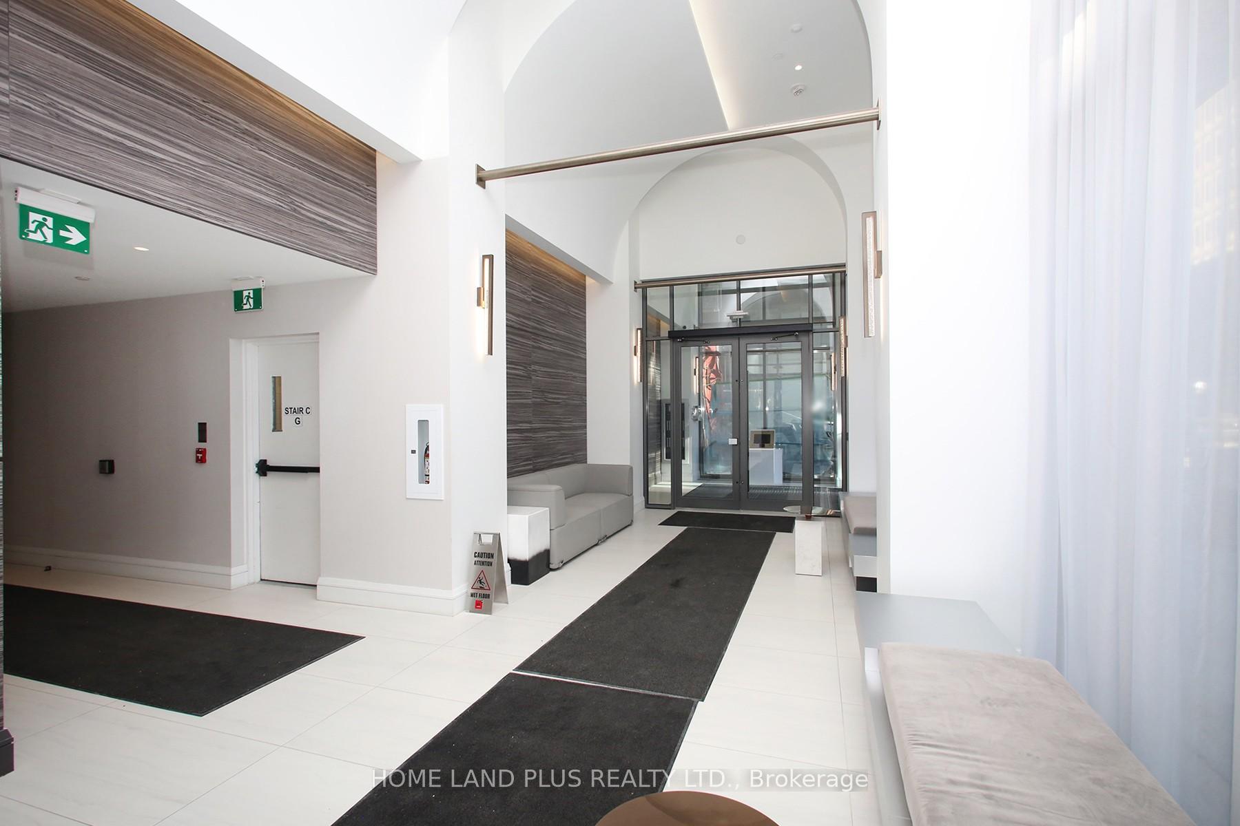 Photo 5 of Unit 2704, 39 Roehampton Avenue, Toronto, Mount Pleasant West — HOMEH