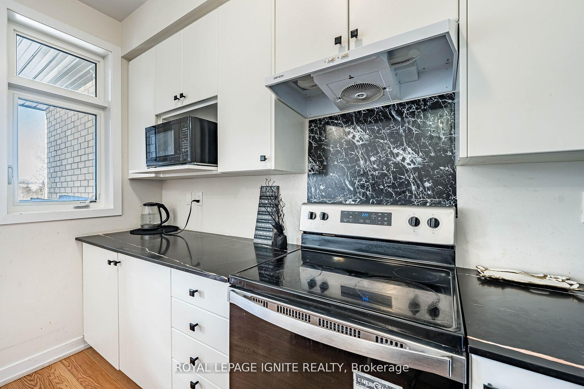 Photo 17 of 55 Chiffon Street, Vaughan, Steeles West Industrial — HOMEH