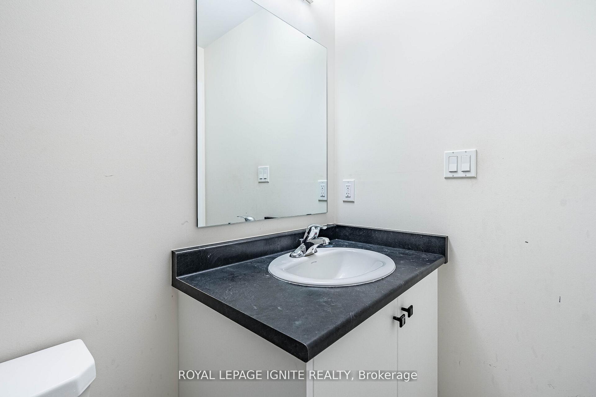 Photo 32 of 55 Chiffon Street, Vaughan, Steeles West Industrial — HOMEH