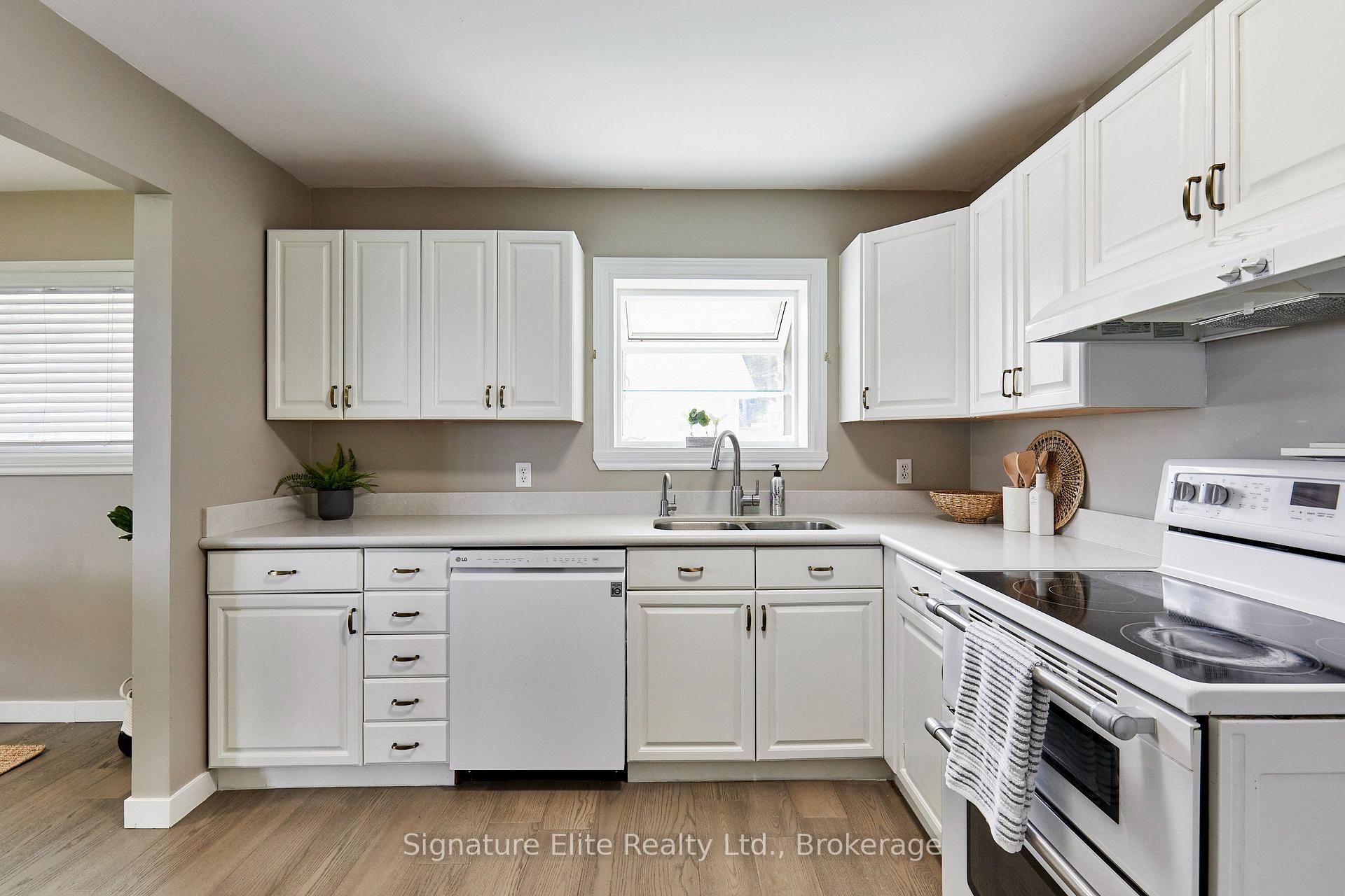 Photo 9 of 56 Pine Point Lane, Scugog, Port Perry — HOMEH