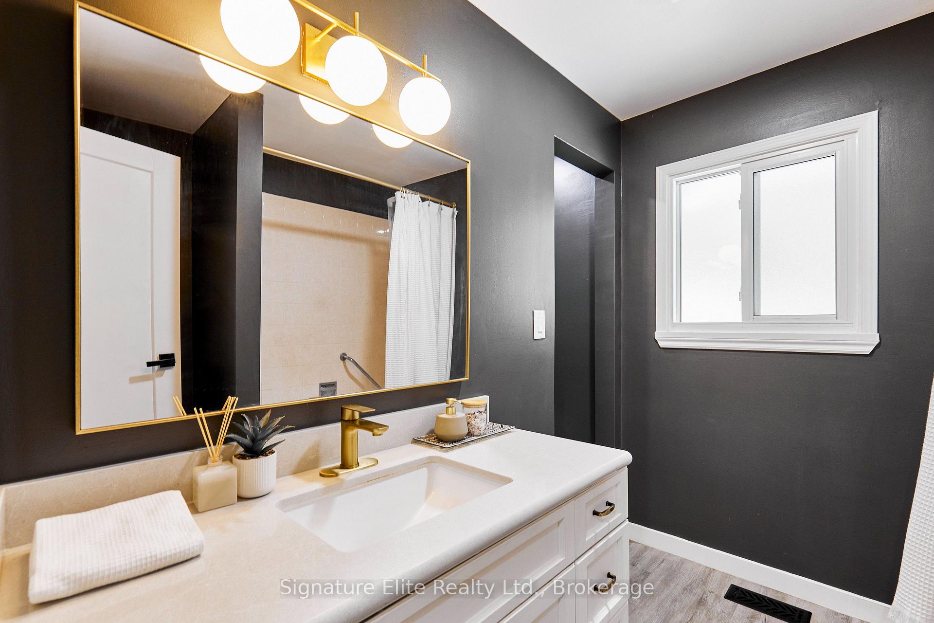 Photo 20 of 56 Pine Point Lane, Scugog, Port Perry — HOMEH
