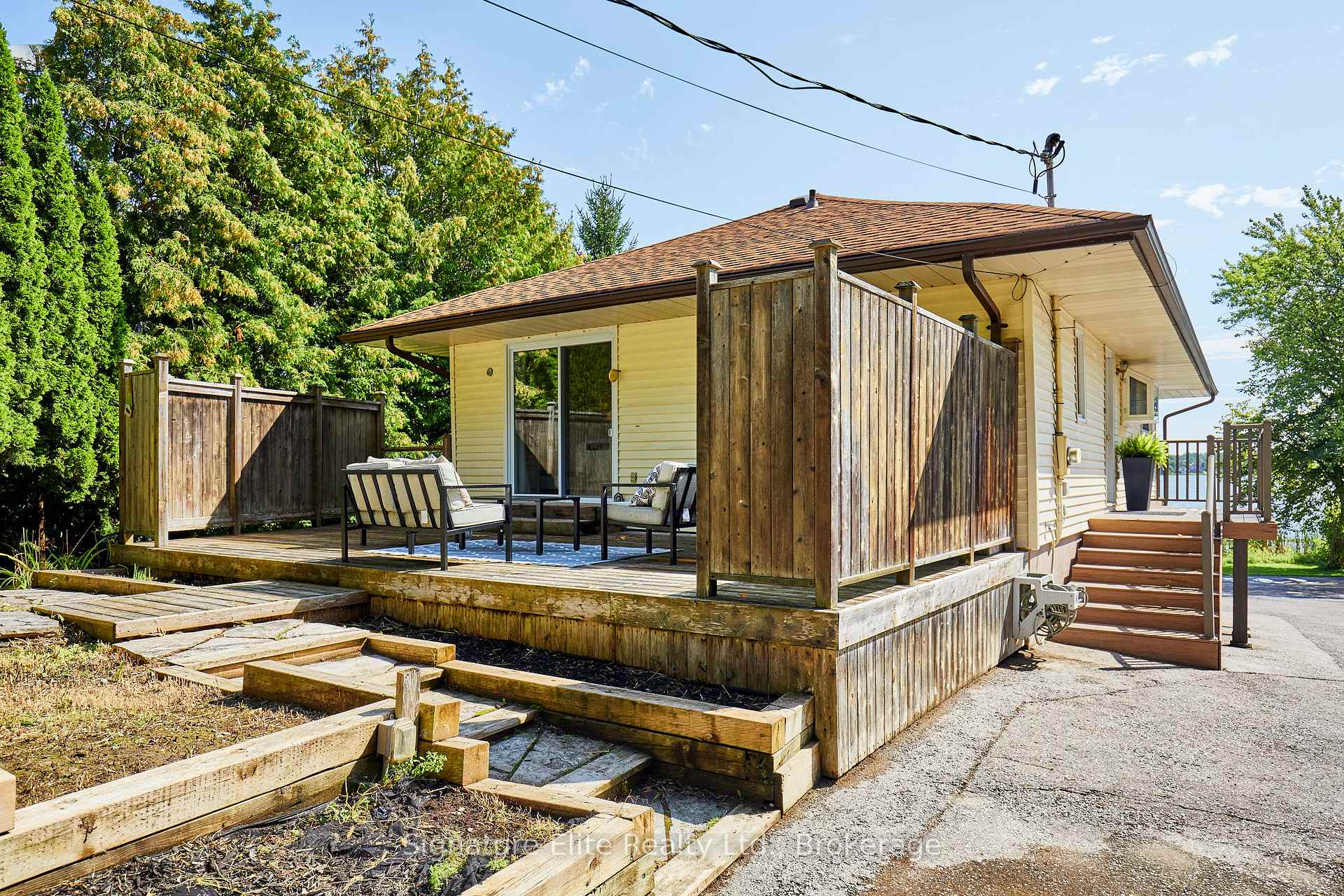 Photo 42 of 56 Pine Point Lane, Scugog, Port Perry — HOMEH