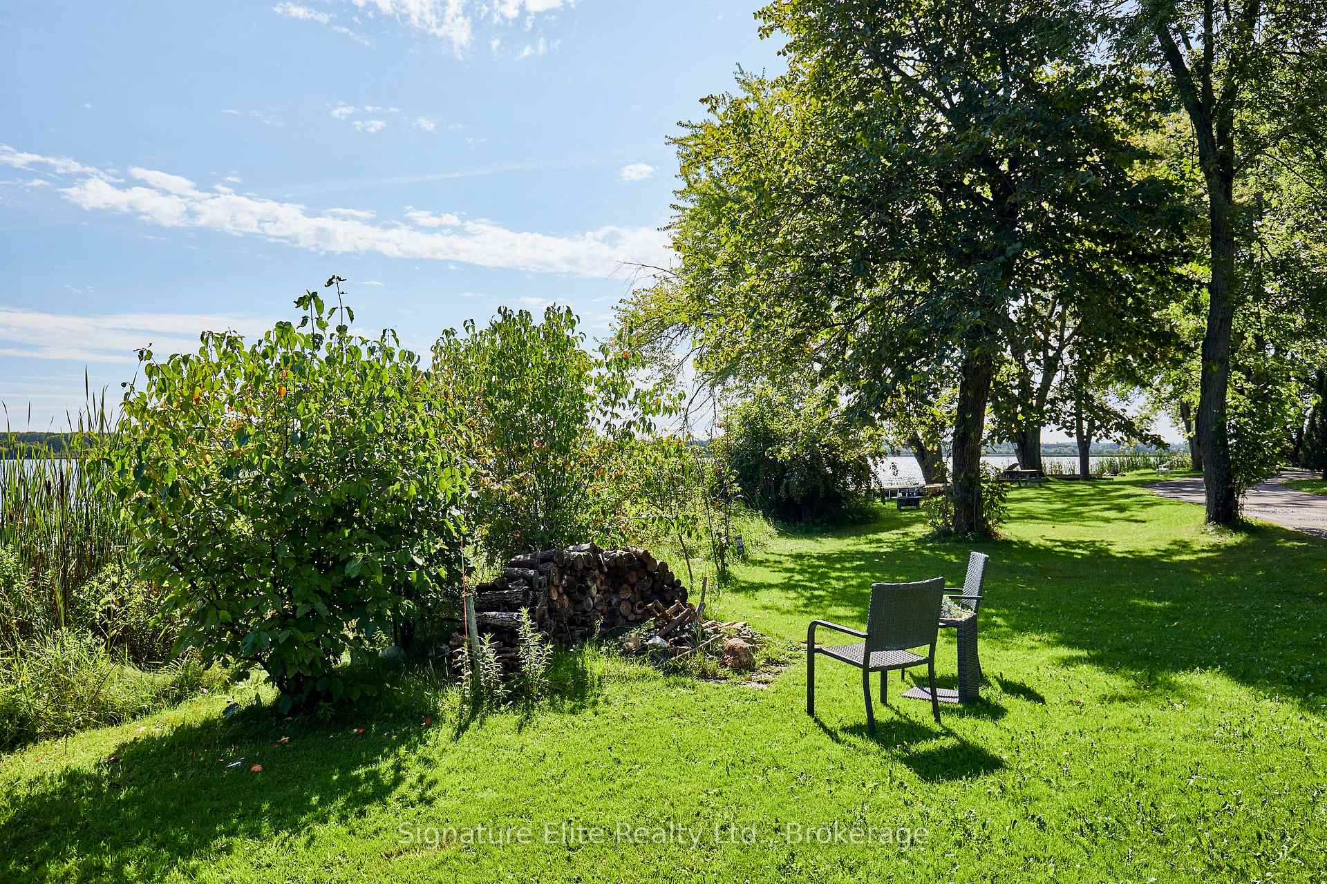 Photo 43 of 56 Pine Point Lane, Scugog, Port Perry — HOMEH