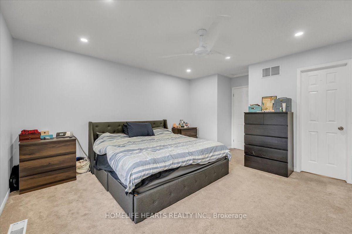 Photo 28 of 21 Bronte Court, Hamilton, Waterdown — HOMEH