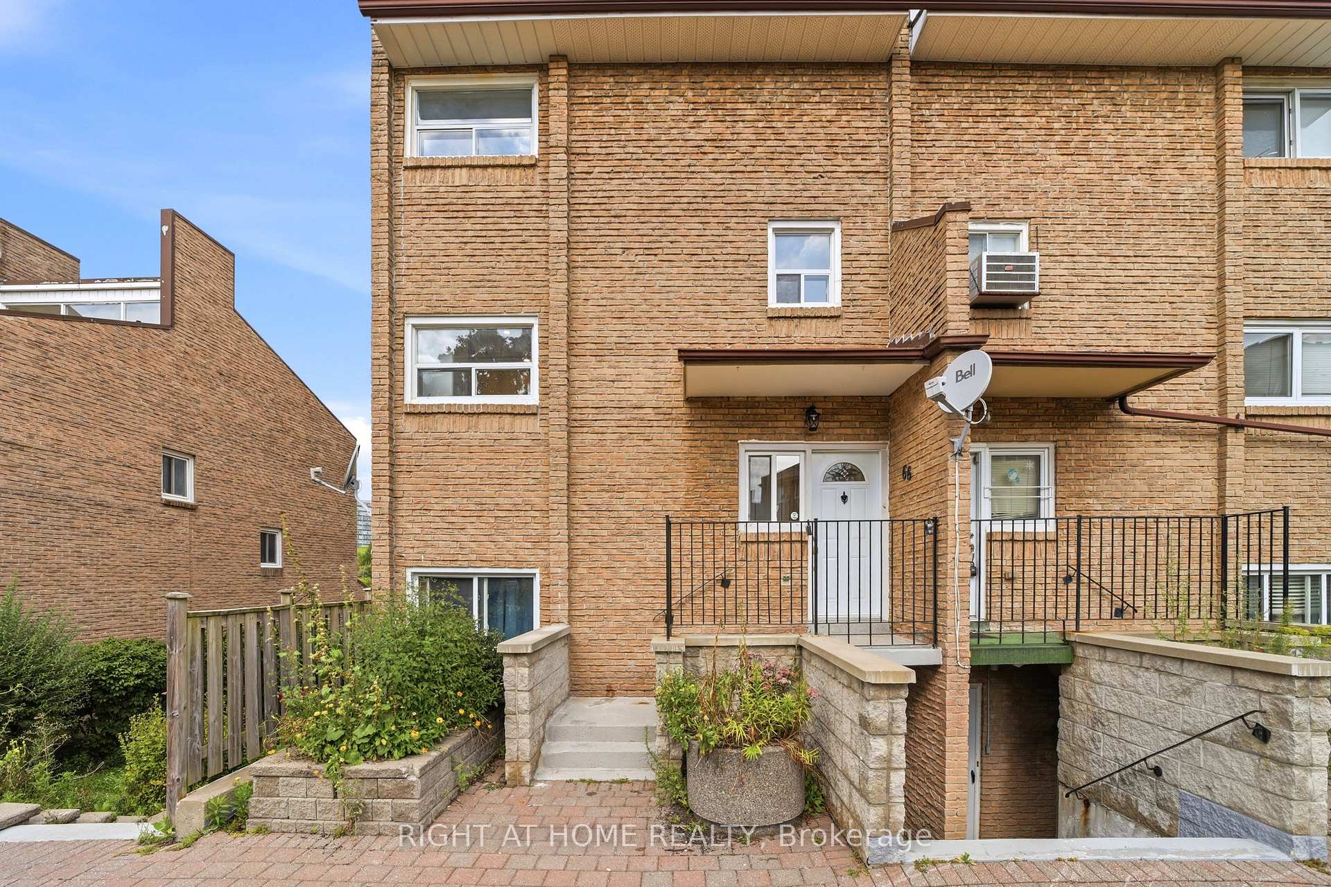 Photo 2 of Unit 66, 91 Muir Drive, Scarborough, Scarborough Village — HOMEH