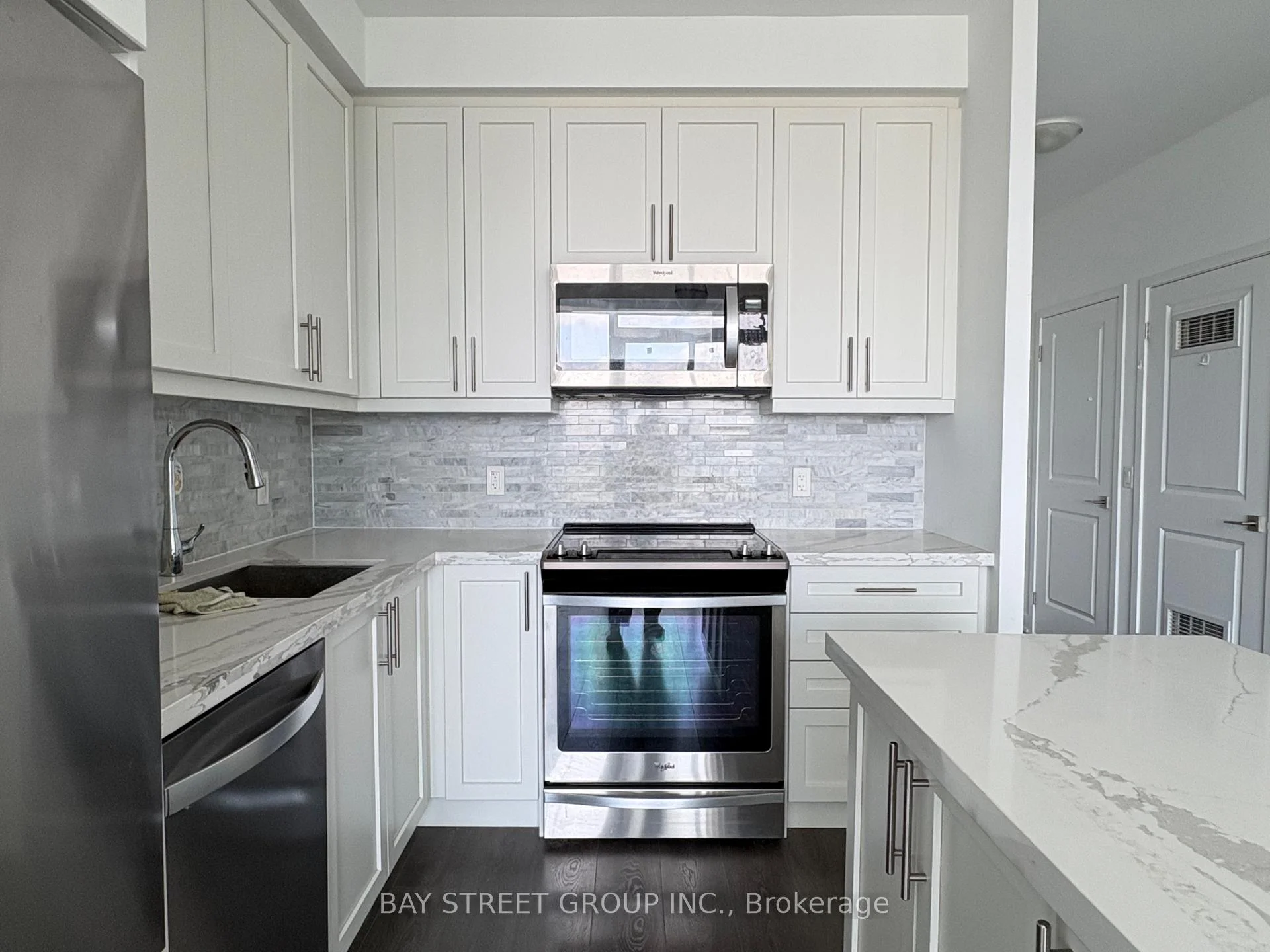 Photo 13 of Unit 902, 85 Oneida Crescent, Richmond Hill, Langstaff — HOMEH