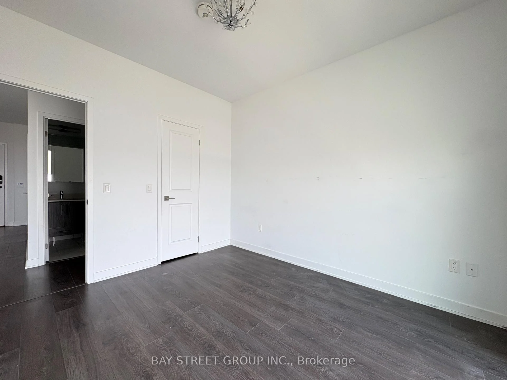 Photo 18 of Unit 902, 85 Oneida Crescent, Richmond Hill, Langstaff — HOMEH