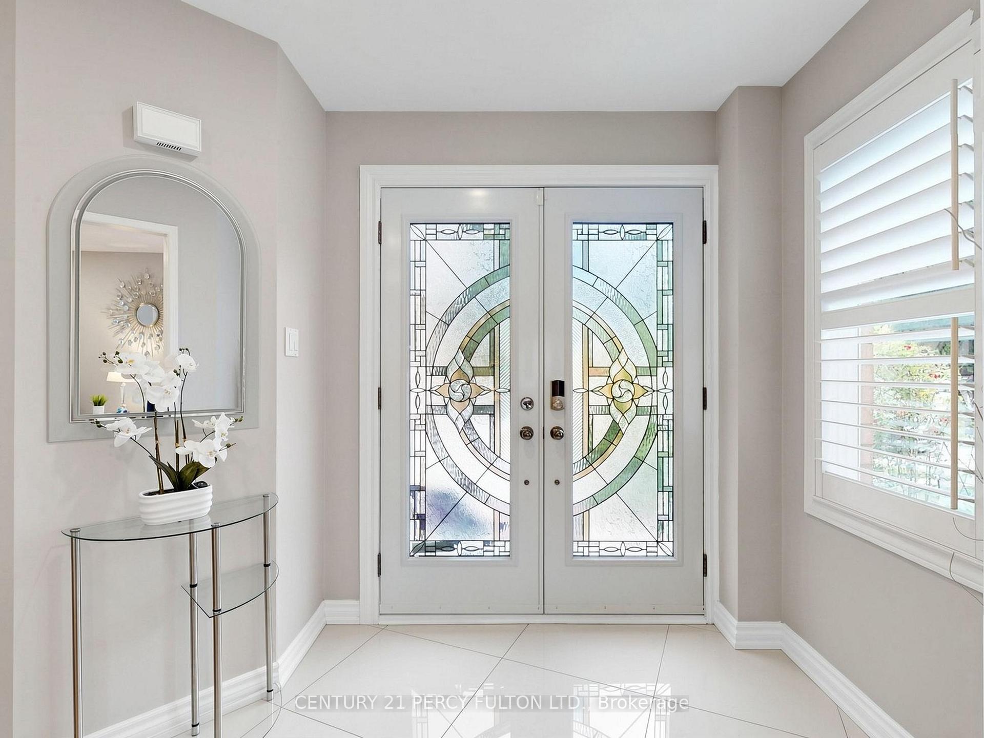 Photo 4 of 2052 Blue Ridge Crescent, Pickering, Brock Ridge — HOMEH