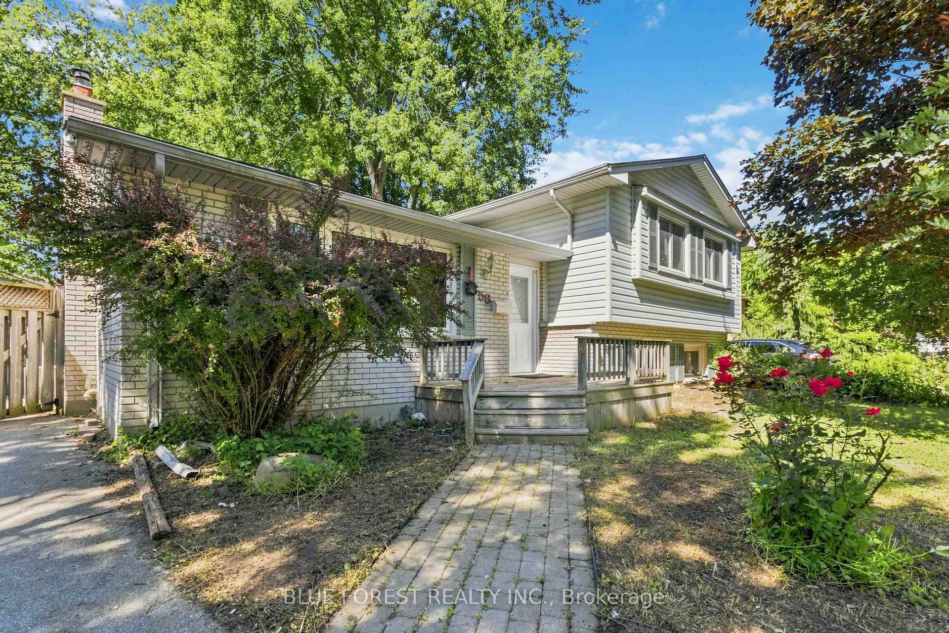 Photo 4 of 59 Scotchpine Crescent, London, North F — HOMEH